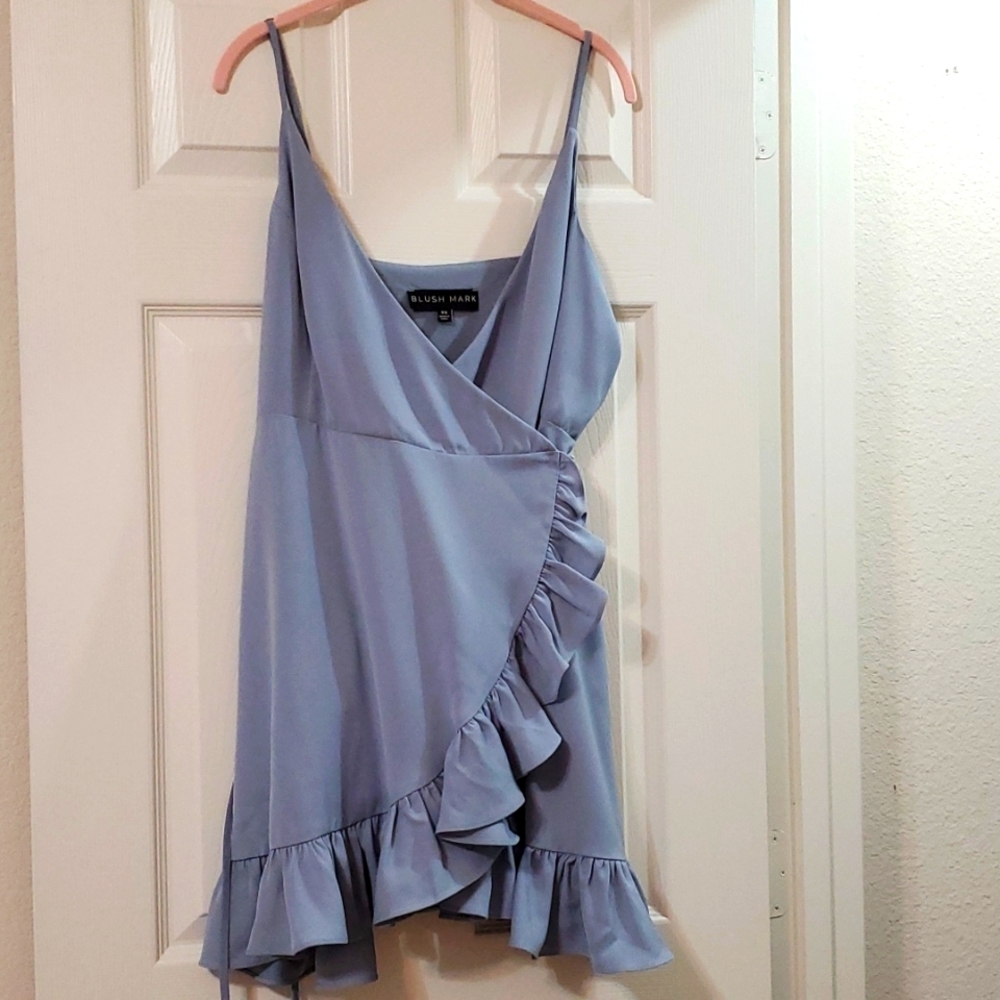 TRUE WRAP flattering feminine pewter blue